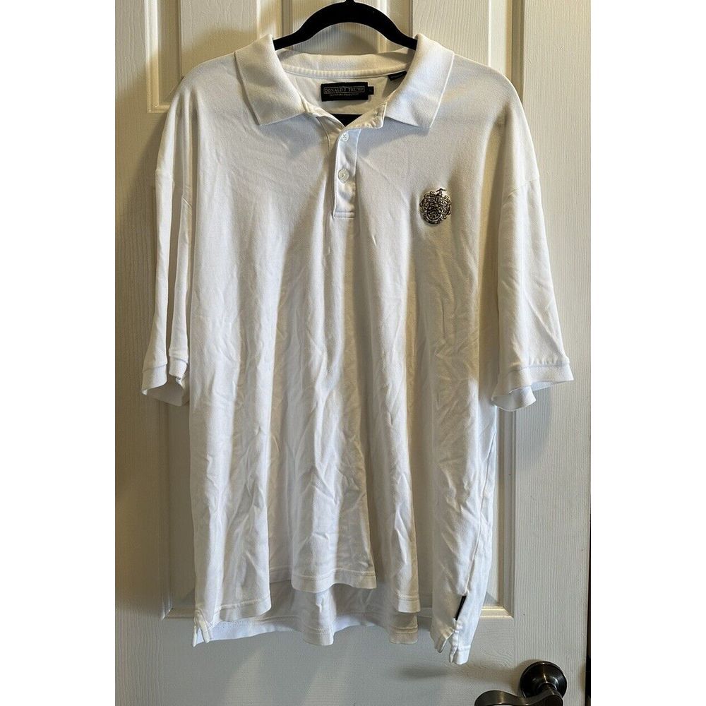 Donald J. Trump Signature Collection - Embroidered Crest - Golf Polo- Size XL